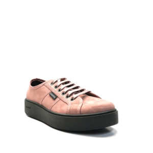 Sabata cordada d'ante en color rosa, amb sola negra de 2cm, marca Victoria.