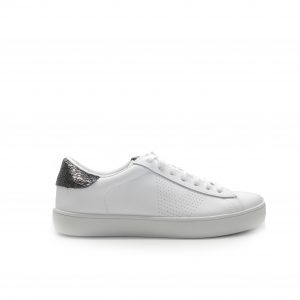 sneakers de napa de color blanco tipo tenis con adorno trasero brillante,marca victoria