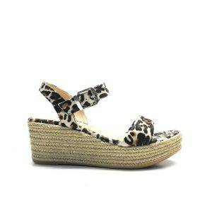 sandalias atadas al tobillo en animal print con cuña de yute,marca unisa