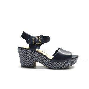 sandalias en piel de color azul marino y cuña rayada ,marca clarks