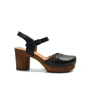 zapato de piel negro cerrado de punta y tacon 4cm