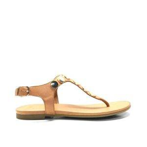 sandalias planas de dedo en color camel con adornos dorados, marca inuovo