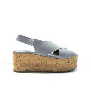 sandalias cruzadas en color azul claro con plataforma de corcho,marca escala