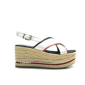 sandalias cruzadas en blanco,azul y rojo con plataforma de yute, marca tommy hilfiger