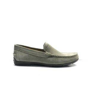 zapatos tipo mocasin en color gris,marca geox