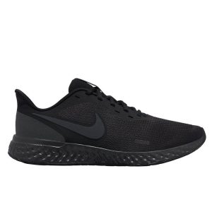 NIKE REVOLUCTON