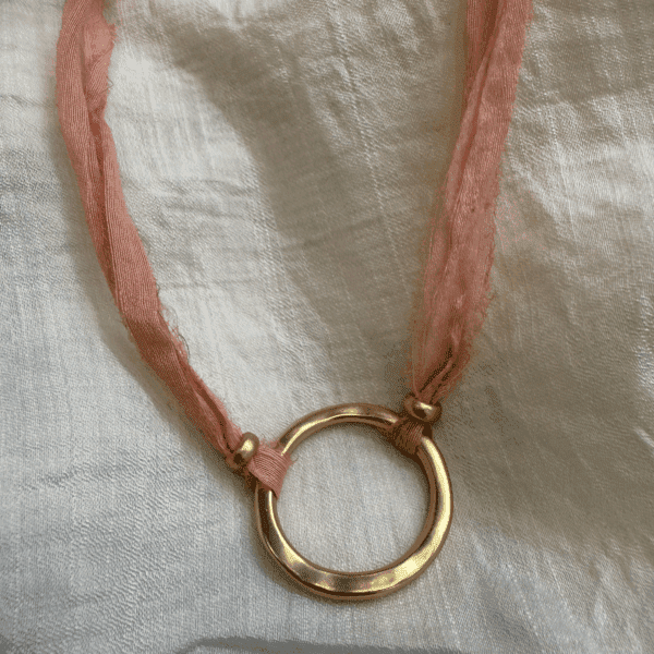 Collar Seda Escala